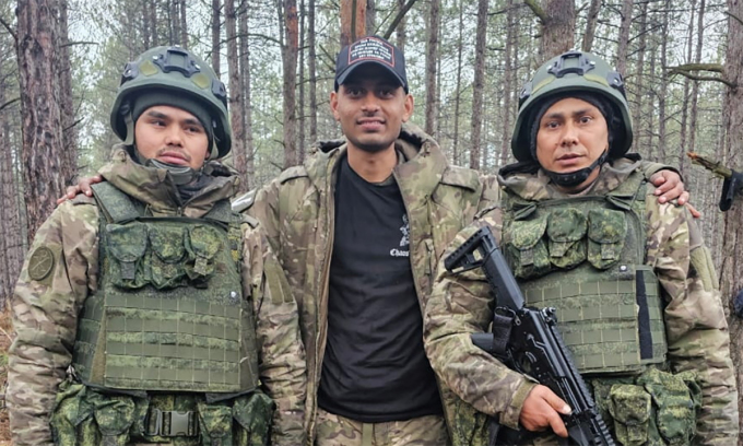 Ấn Độ truy quét đường dây lừa người sang Ukraine tham chiến