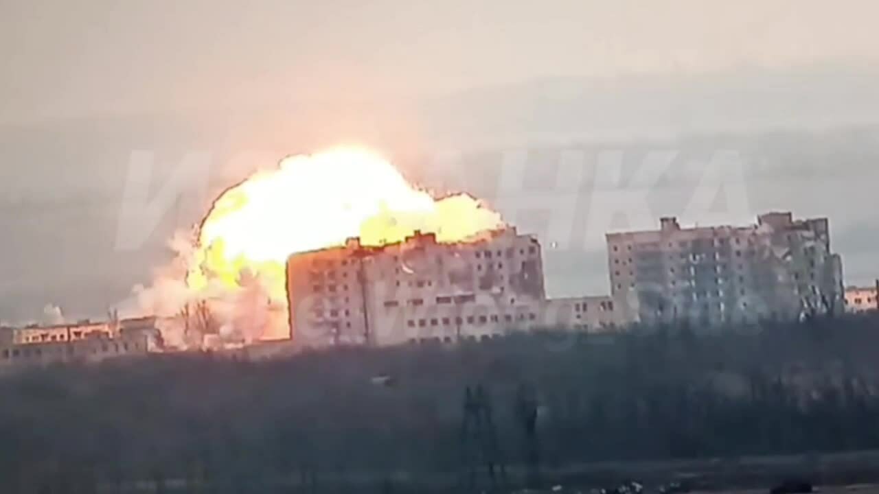 Mẫu bom 1,5 tấn Nga dùng để bào mòn phòng tuyến Ukraine