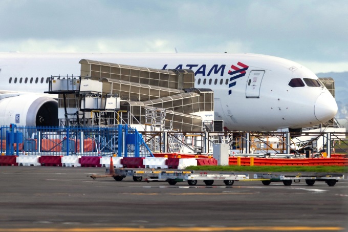 Boeing phát khuyến cáo sau sự cố máy bay chúi mũi