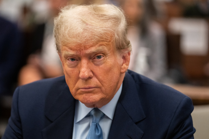 Ông Trump lo phải bán tháo bất động sản để nộp phạt