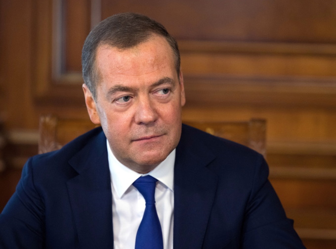 Ông Medvedev: Nhóm khủng bố nhà hát Nga 'phải chết'