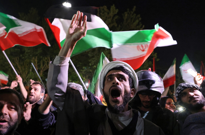 Lý do Iran không tung hết sức khi tập kích Israel