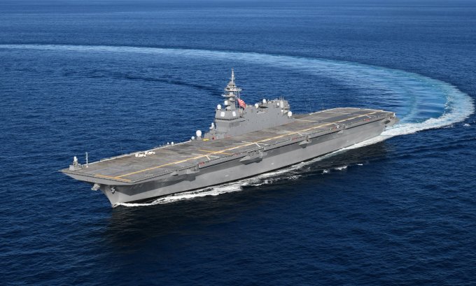 Nhật lần đầu triển khai cùng lúc hai tàu sân bay Izumo ra biển