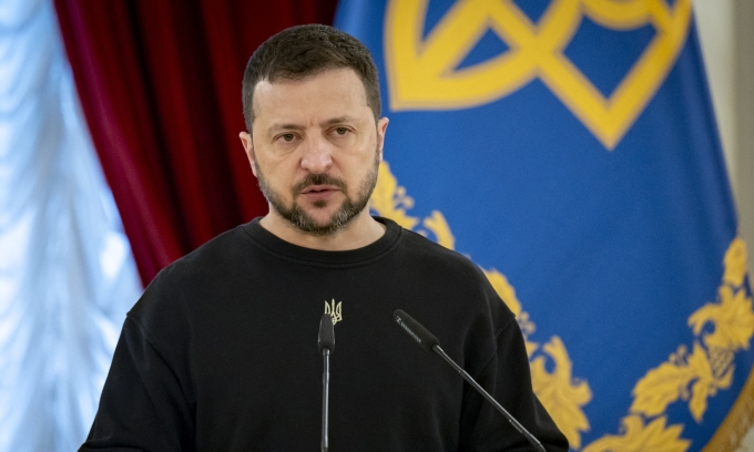 Tổng thống Ukraine nêu lý do hạ tuổi huy động quân