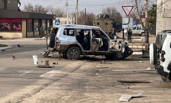 Nổ bom xe, quan chức thân Nga ở Lugansk thiệt mạng