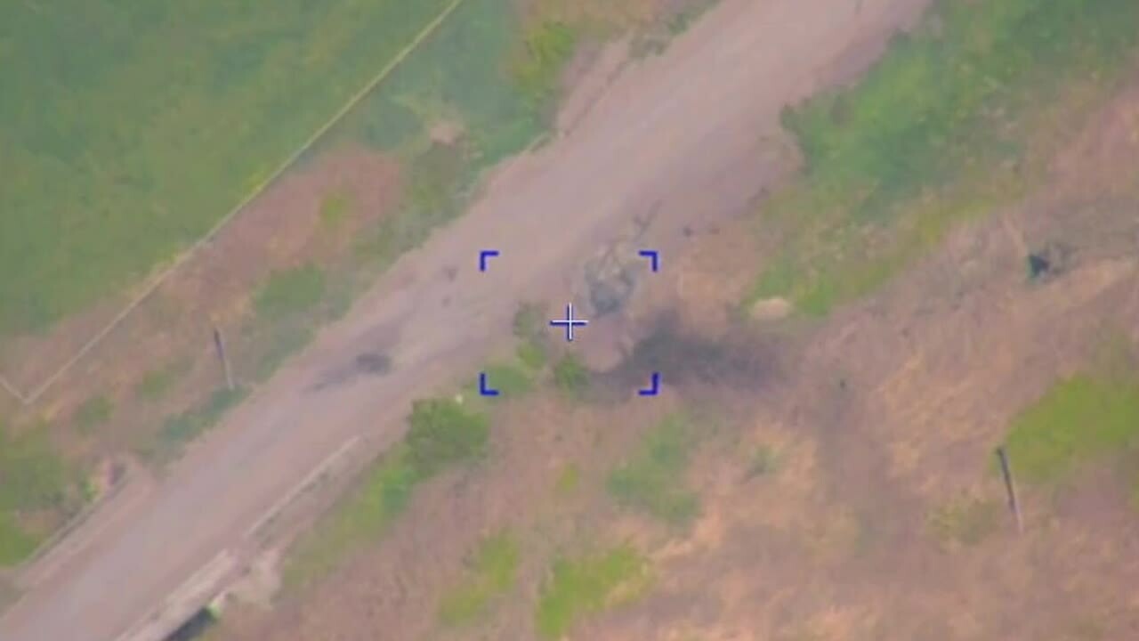 UAV Nga chỉ điểm cho pháo binh tập kích xe tăng Abrams