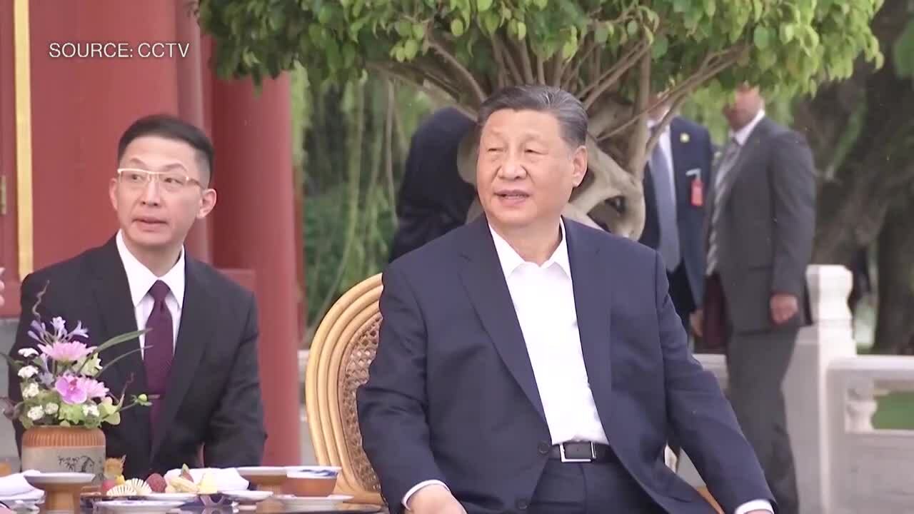 Ông Tập và ông Putin thưởng trà ở Trung Nam Hải
