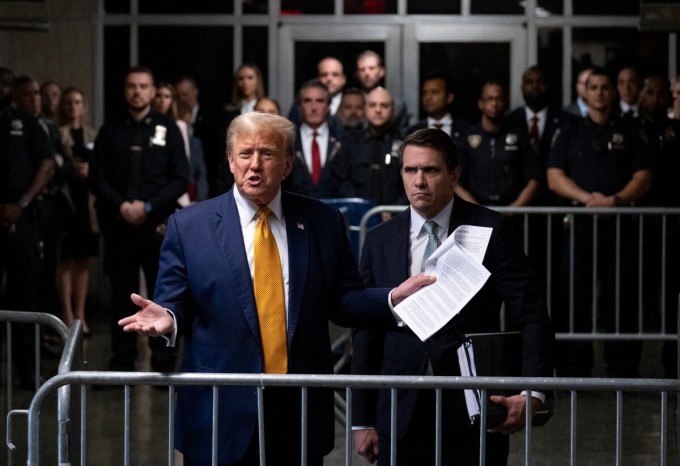 Đảng Cộng hòa chạy đua bày tỏ lòng trung thành với ông Trump