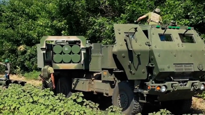 Kiev thuyết phục Washington cho khai hỏa vũ khí Mỹ vào lãnh thổ Nga
