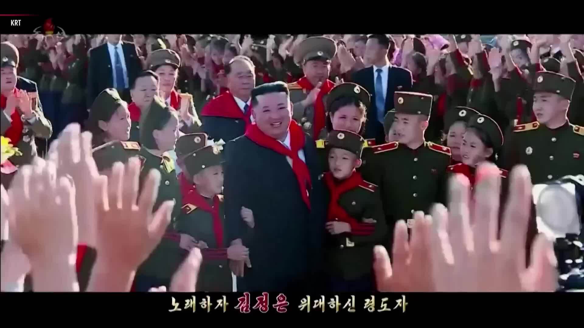 Hàn Quốc chặn video ca ngợi ông Kim Jong-un
