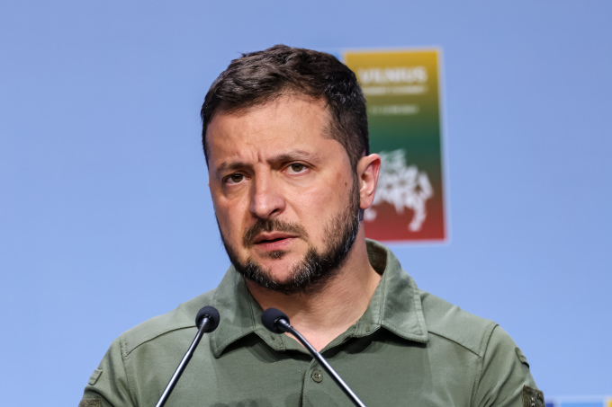 Tranh cãi về tính chính danh của Tổng thống Zelensky