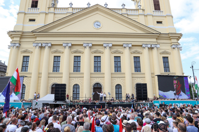 Hàng nghìn người Hungary biểu tình phản đối Thủ tướng Orban