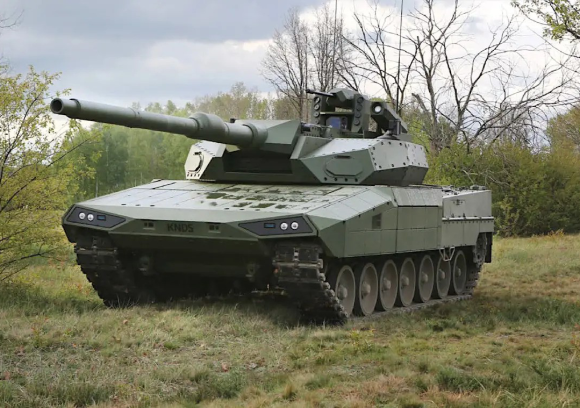 Biến thể Leopard 2 gắn tháp pháo tự động giống xe tăng Nga