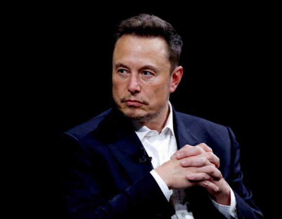 Elon Musk nói ông Trump chủ động liên lạc