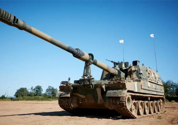 Romania chi hơn 900 triệu USD mua pháo 'Thần Sấm' Hàn Quốc