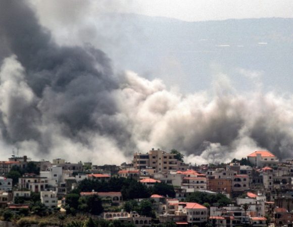 Hezbollah tiếp tục nã đạn vào Israel bất chấp cảnh báo