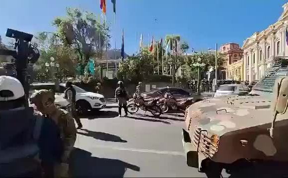 Đảo chính hụt tại Bolivia