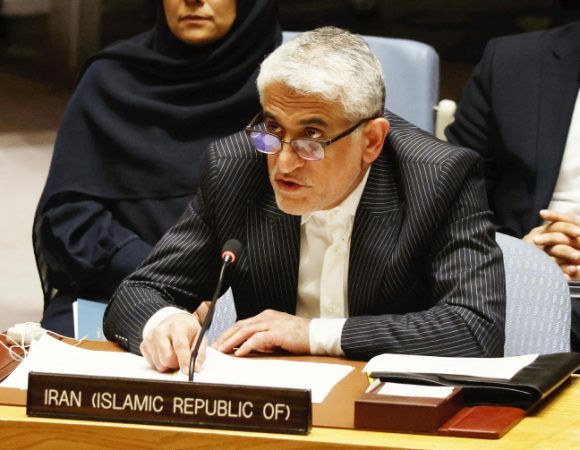 Iran cảnh báo về 'cuộc chiến hủy diệt' nếu Israel tấn công Lebanon