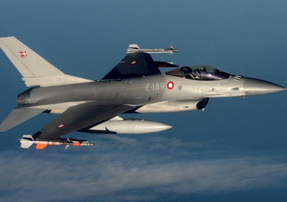 Ukraine lo nhận không đủ tiêm kích F-16