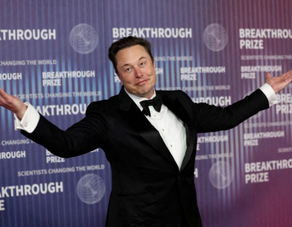 Elon Musk phủ nhận hiến tinh trùng để gây dựng 'thuộc địa Sao Hỏa'