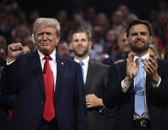 Vance – từ 'người chống Trump' đến ứng viên phó tổng thống