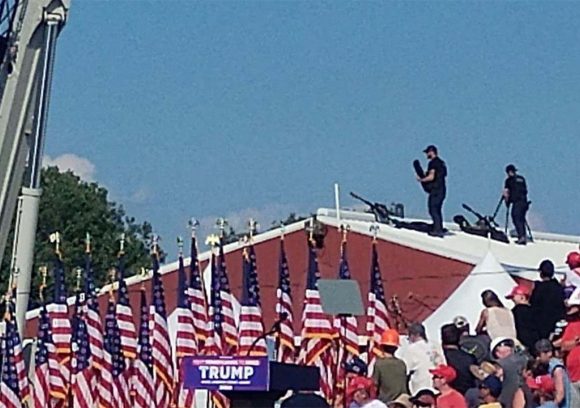 Lý do mật vụ Mỹ không lập tức diệt nghi phạm bắn ông Trump