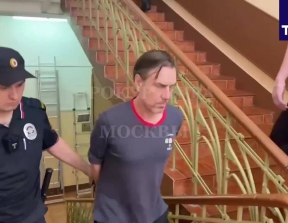 Nga kết án cựu lính dù Mỹ 13 năm tù