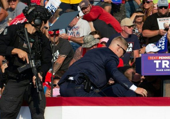 Bộ An ninh Nội địa Mỹ điều tra Sở Mật vụ về cách bảo vệ ông Trump