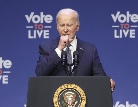 Tổng thống Biden mắc Covid-19