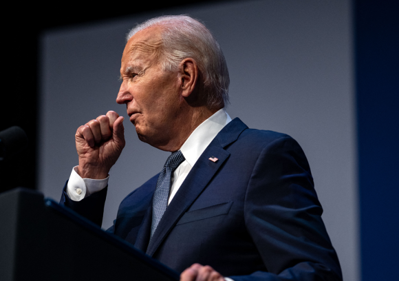 Thêm 13 nghị sĩ Dân chủ kêu gọi ông Biden ngừng tranh cử