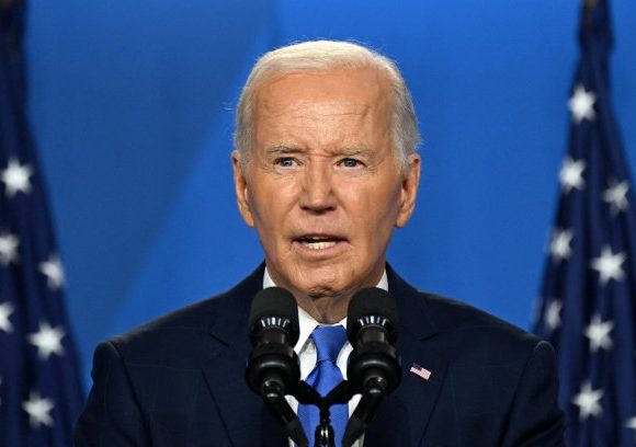 Ông Biden dừng tranh cử