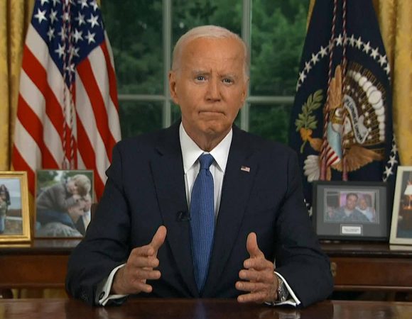 Tổng thống Biden nêu lý do dừng tranh cử