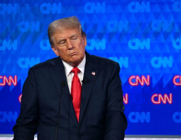 Ông Trump đổi ý về ứng viên bộ trưởng tài chính